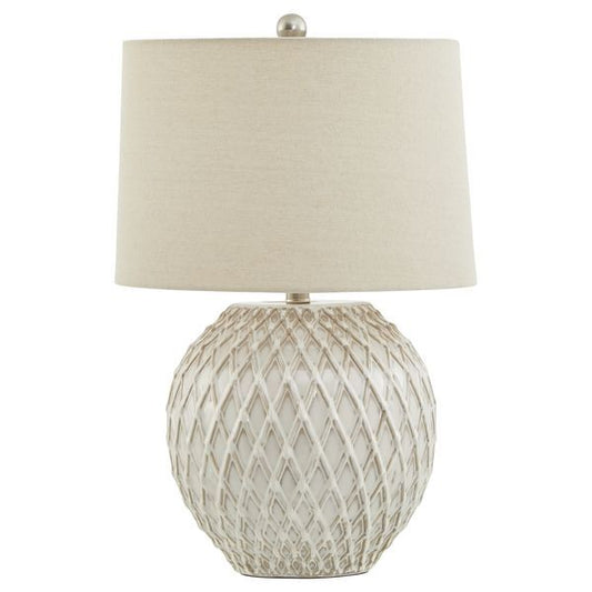 Skyla Lamp